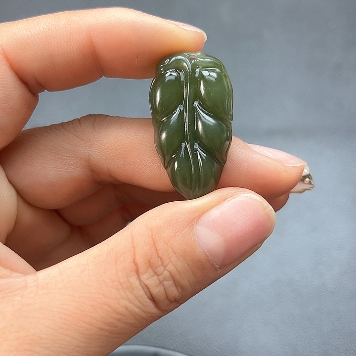 【闪购商品】颈饰未镶嵌和田玉