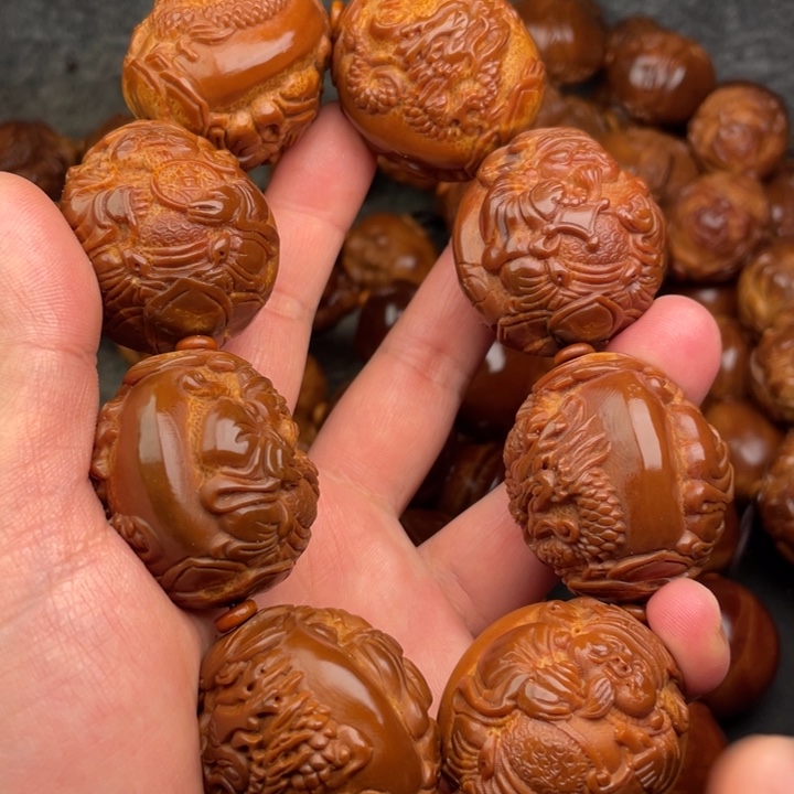 唐***羊橄榄核吊坠橄榄核