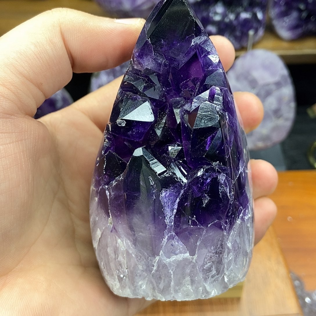 紫晶大型摆件（非配饰）未镶嵌