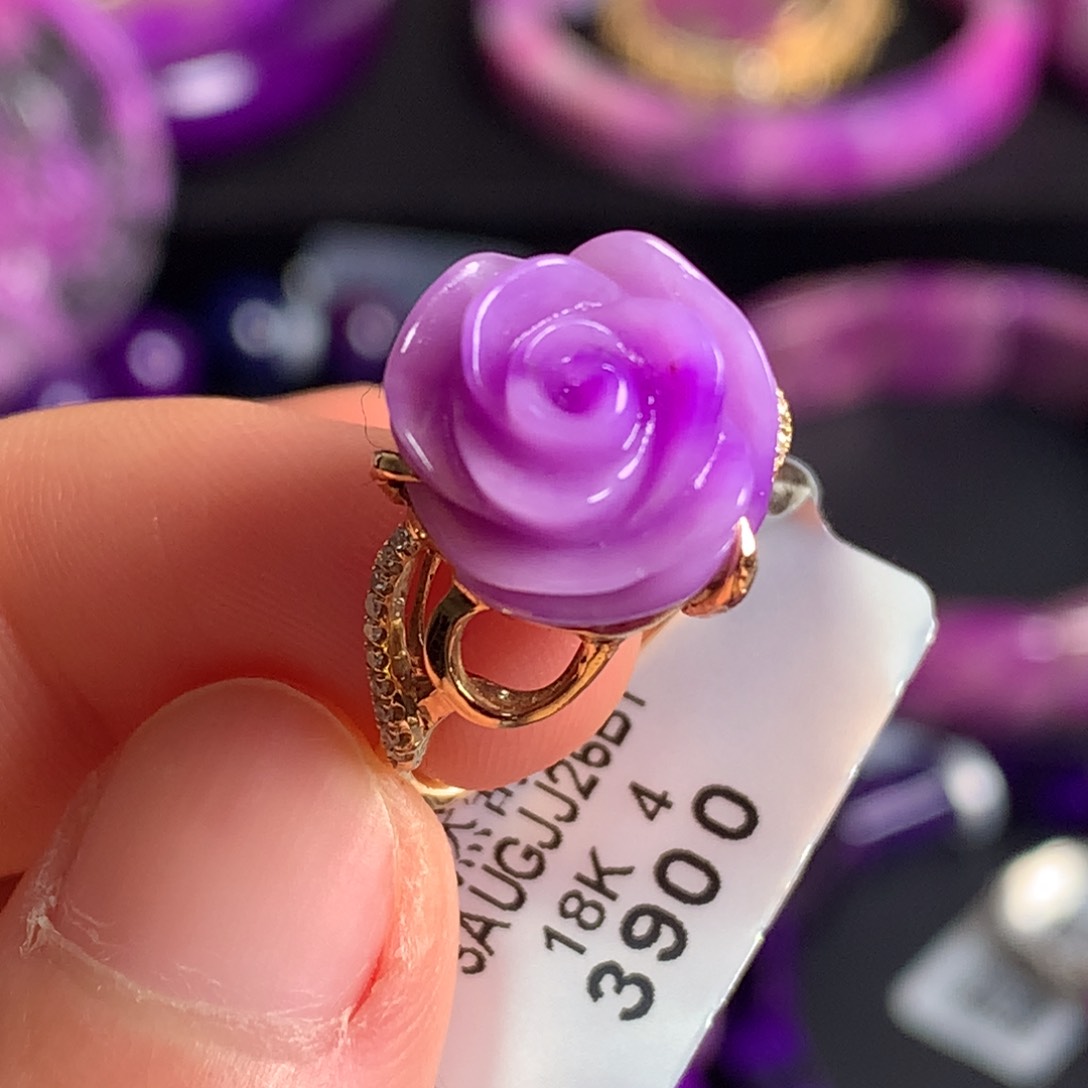 苏纪石（舒俱来）18K金镶嵌紫樱花凝胶体戒指18k
