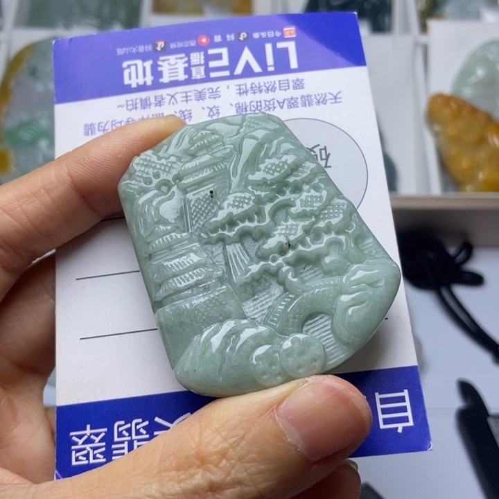 翡翠未镶嵌颈饰翡翠