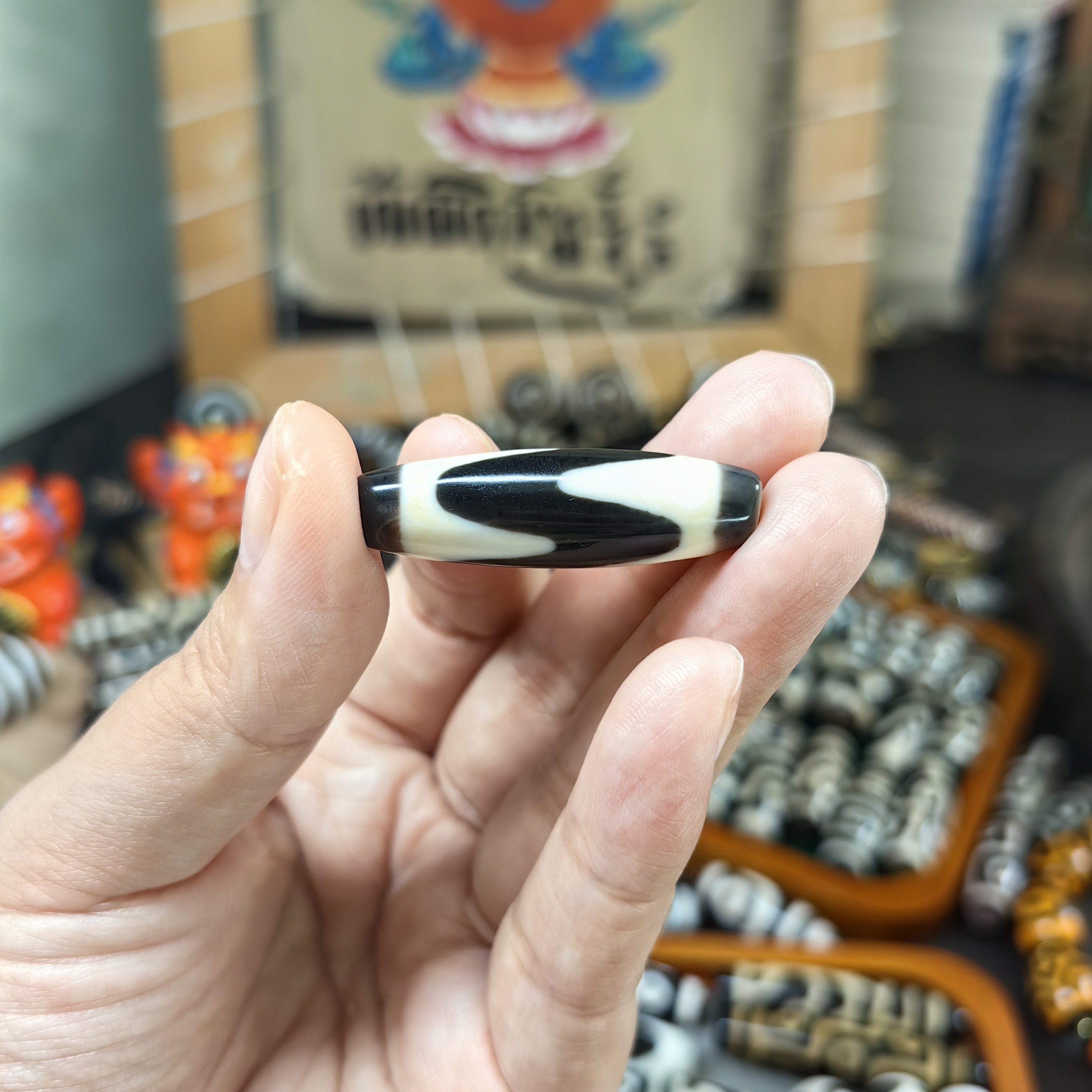 聚缘古法精品虎牙天珠