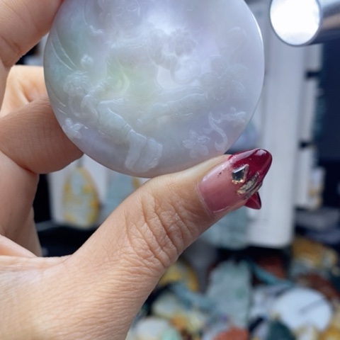 翡翠颈饰未镶嵌翡翠