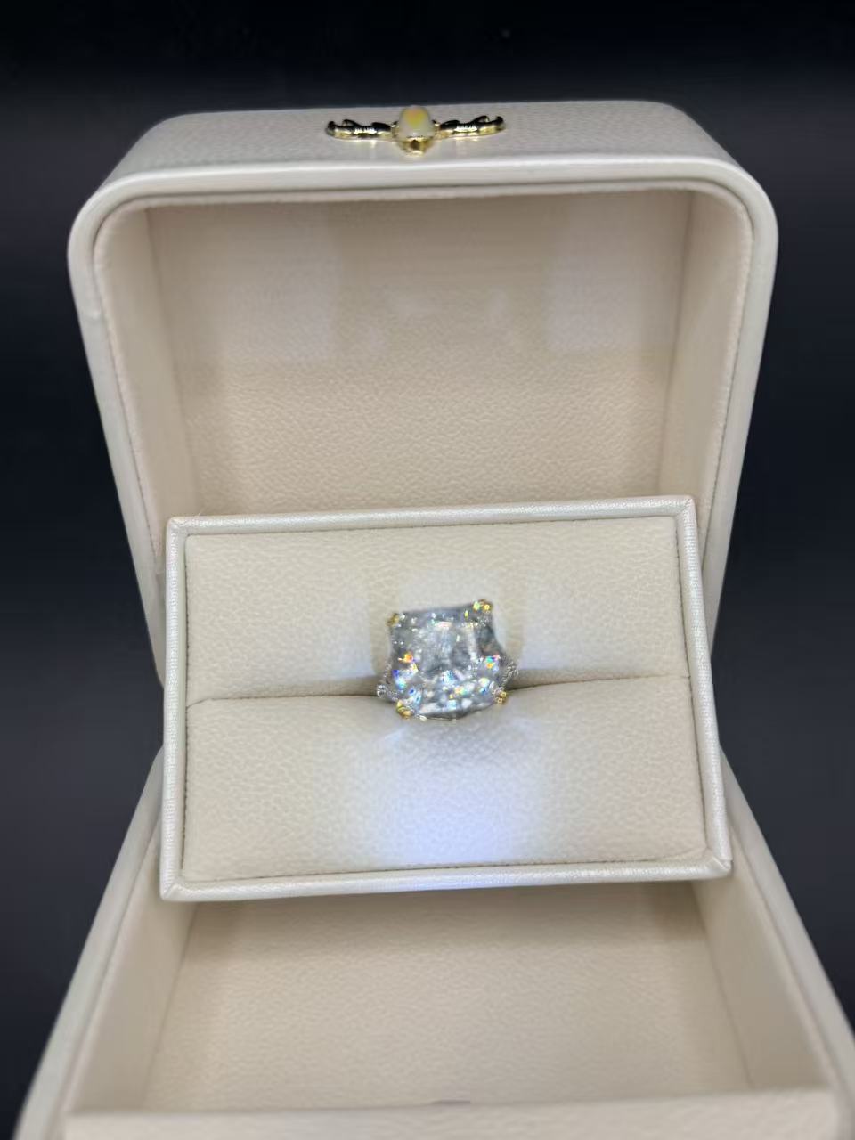 戒指  【星辉绚灿 闪耀之星】A435