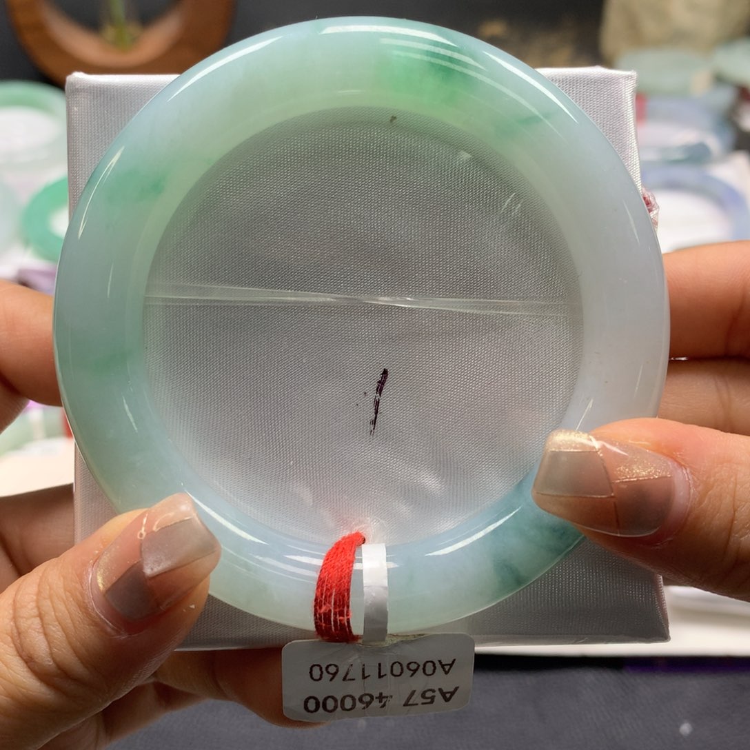 翡翠手镯未镶嵌57圆40号88