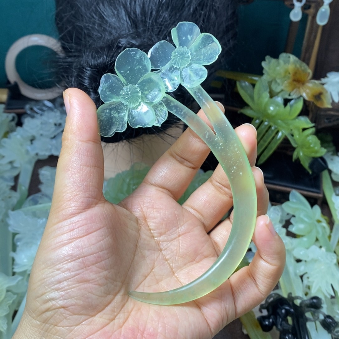 蛇纹石玉未镶嵌发饰