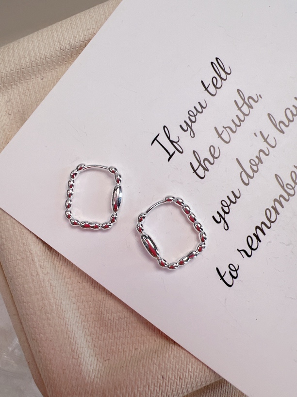 925银耳饰 韩版厂时尚百搭简约ins亮面米珠方形银耳饰