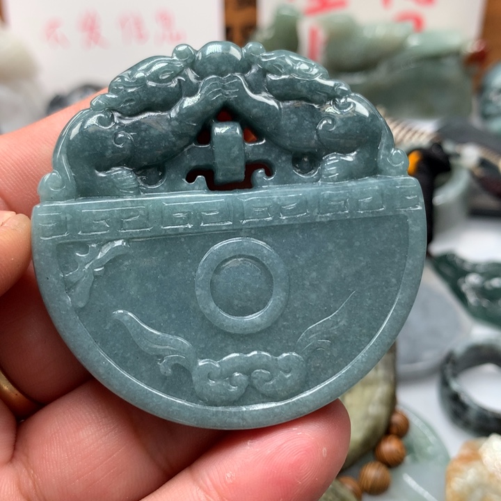 翡翠颈饰未镶嵌保真天然A货翡翠