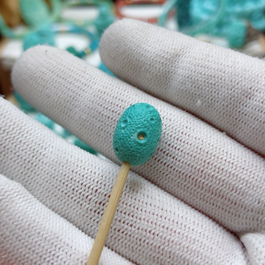 绿松石珠子未镶嵌