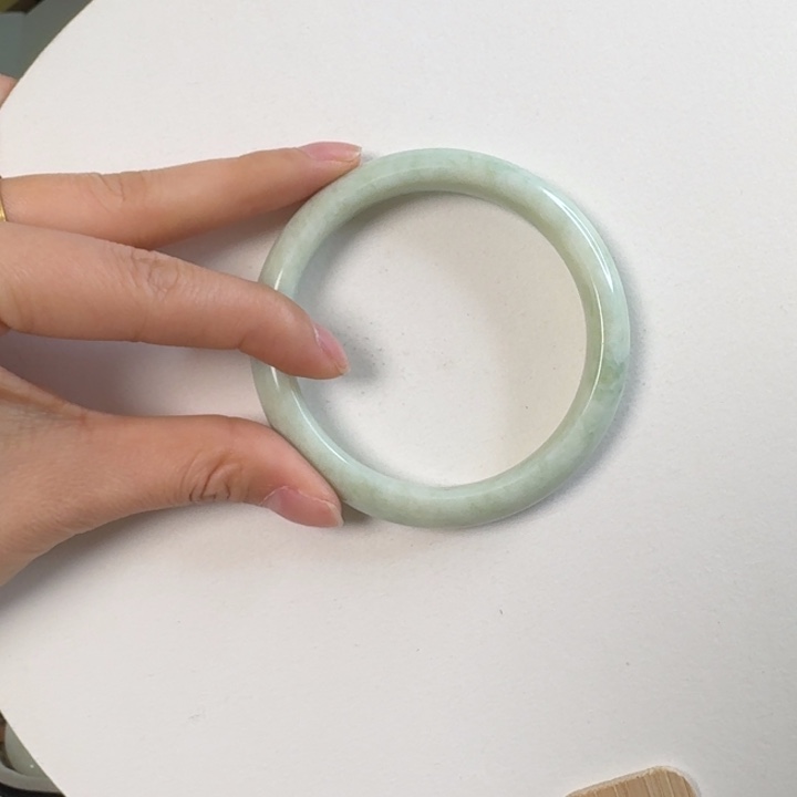 蓝田玉（蛇纹石化大理石玉）手镯未镶嵌红****场