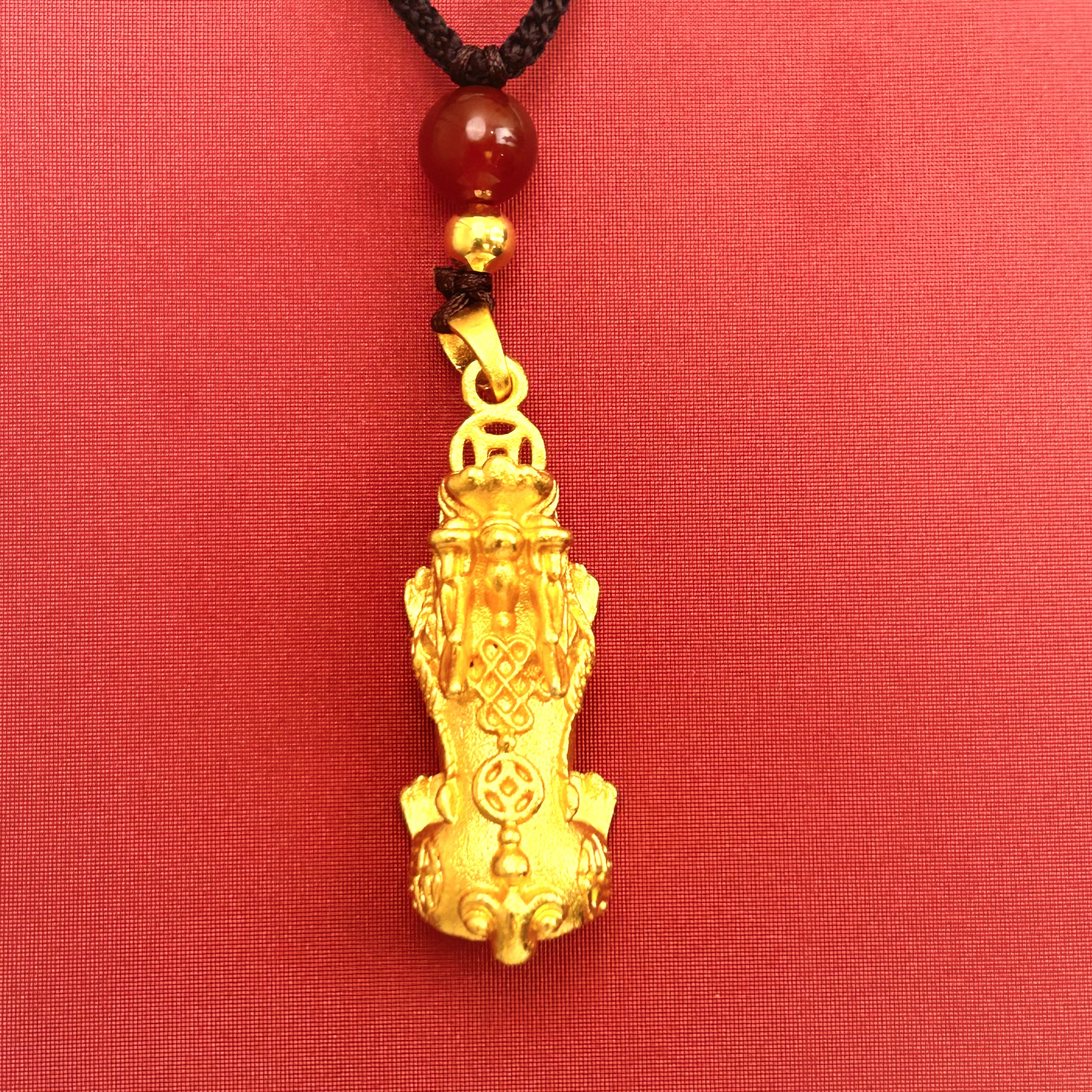 999·足·金黄金金珠搭配纯天然玛瑙赠礼盒合金霸王貔貅-慕总