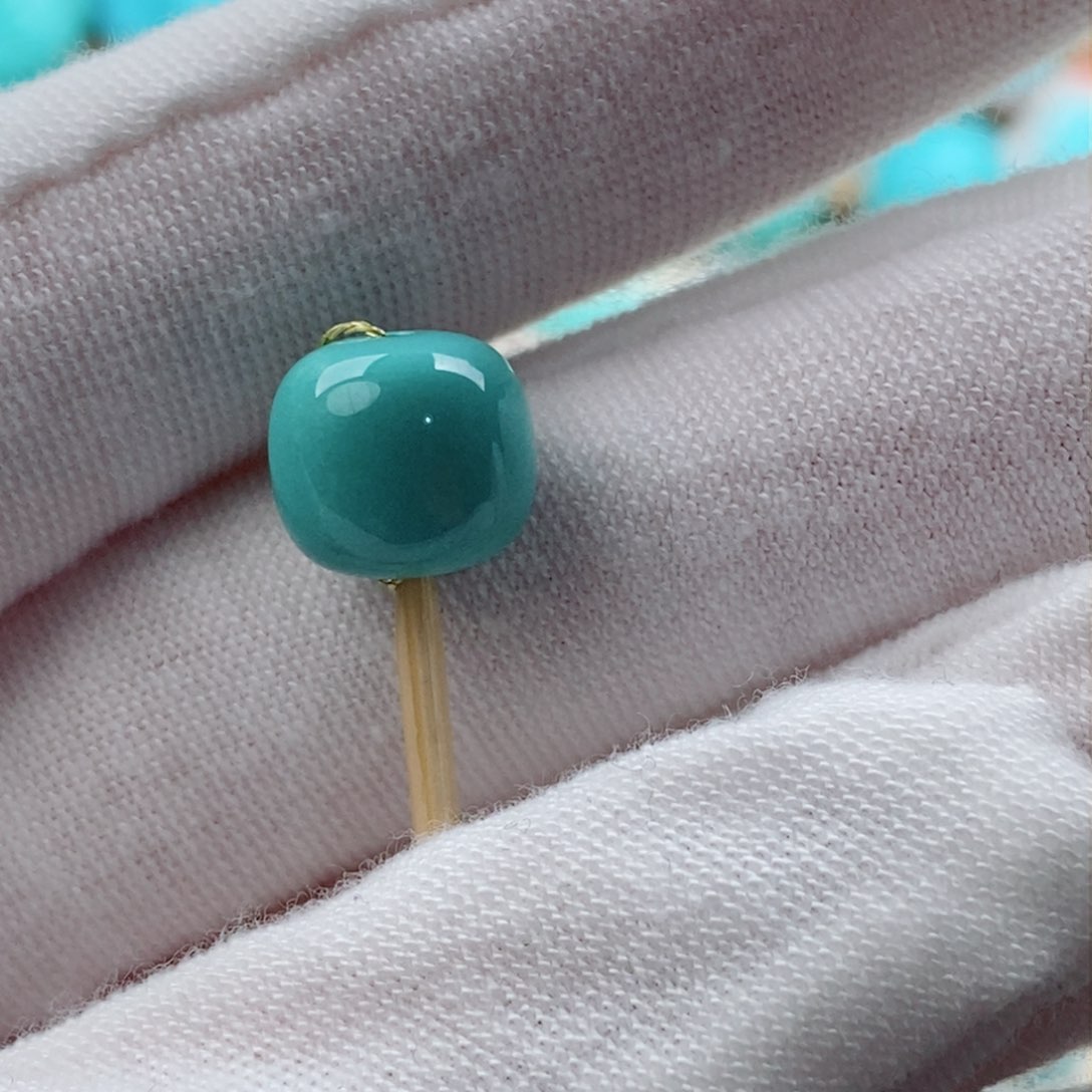 绿松石配饰未镶嵌