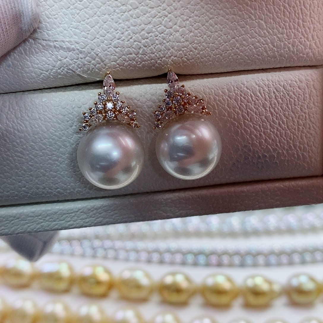 18K金镶嵌耳饰海水珍珠11-12