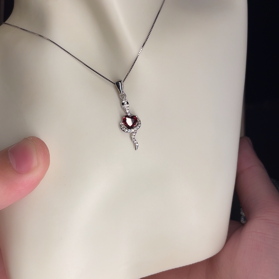 石榴石吊坠(赠链)银S925镶嵌