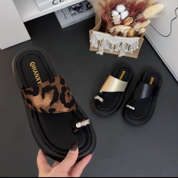 法式厚底豹纹套趾凉拖鞋女夏外穿2025新款时尚配裙子海边沙滩拖鞋