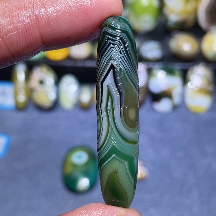 玛瑙/玉髓未镶嵌珠宝奇石