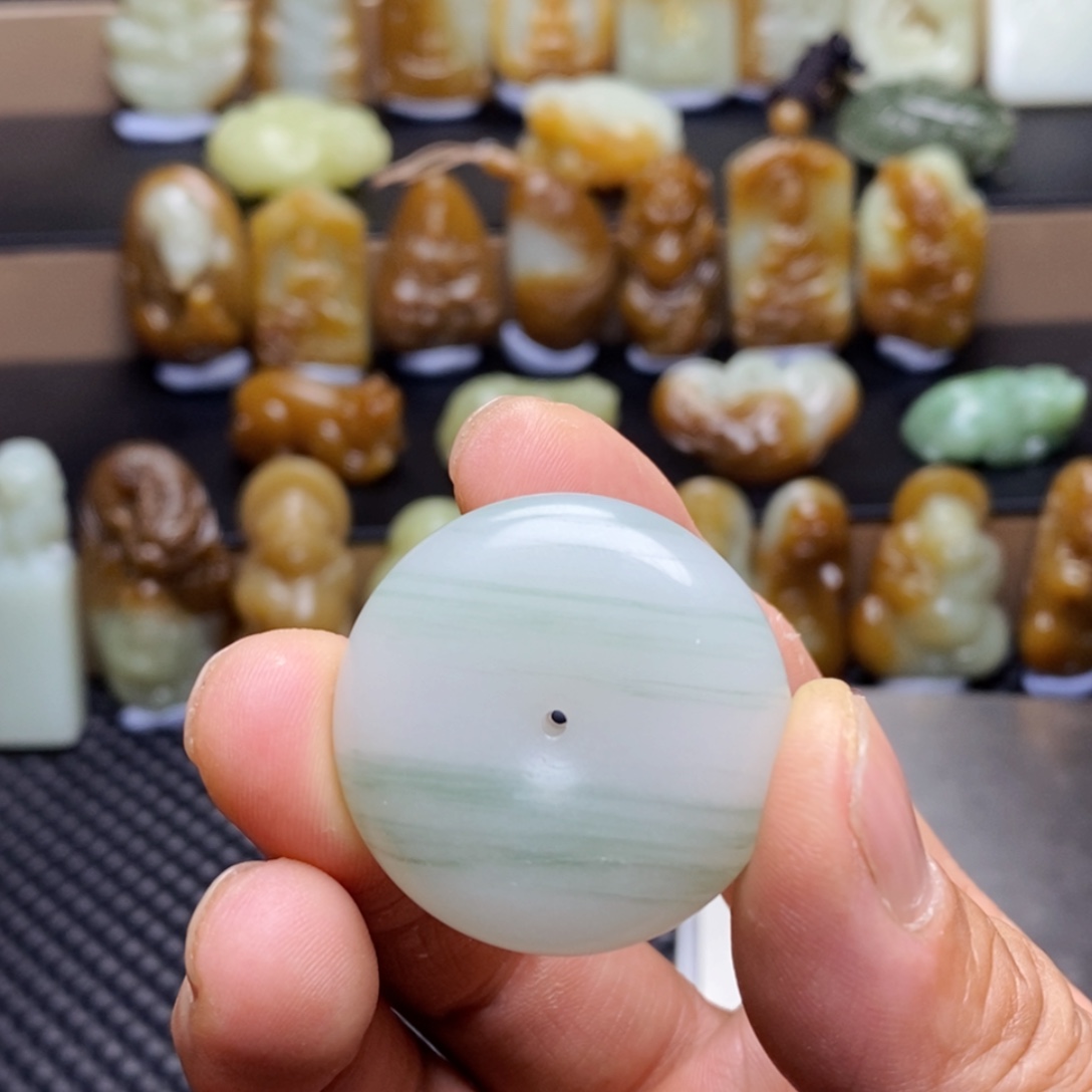 和田玉未镶嵌吊坠(不含链)