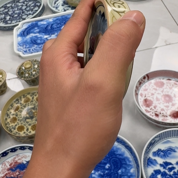 瓷片釉里金如意穿花龙杯垫