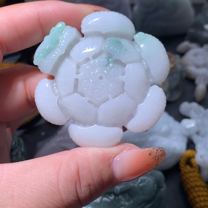 翡翠未镶嵌颈饰保真天然A货翡翠