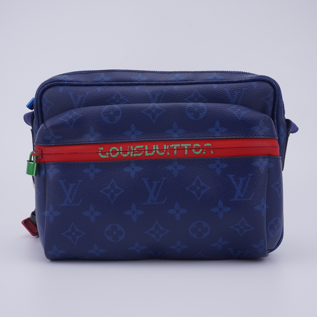 95新 LouisVuitton/路易威登 冠希 邮差包 26/20