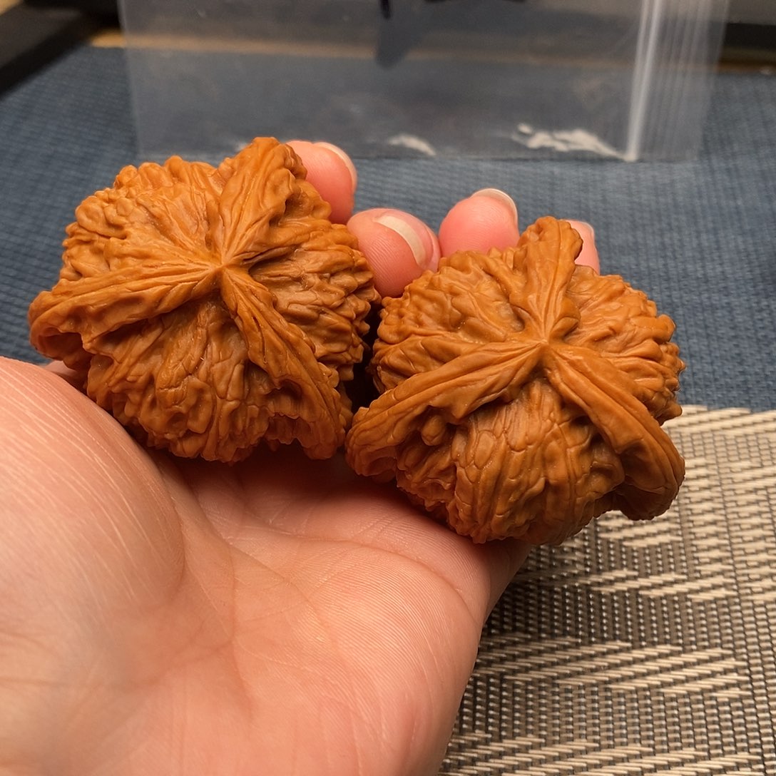 智***者文玩核桃吊坠三棱