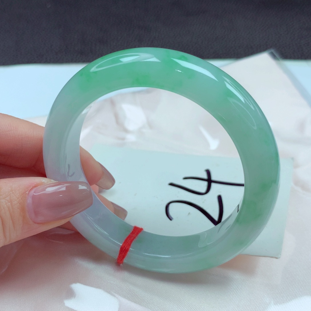 翡翠手镯未镶嵌手镯55