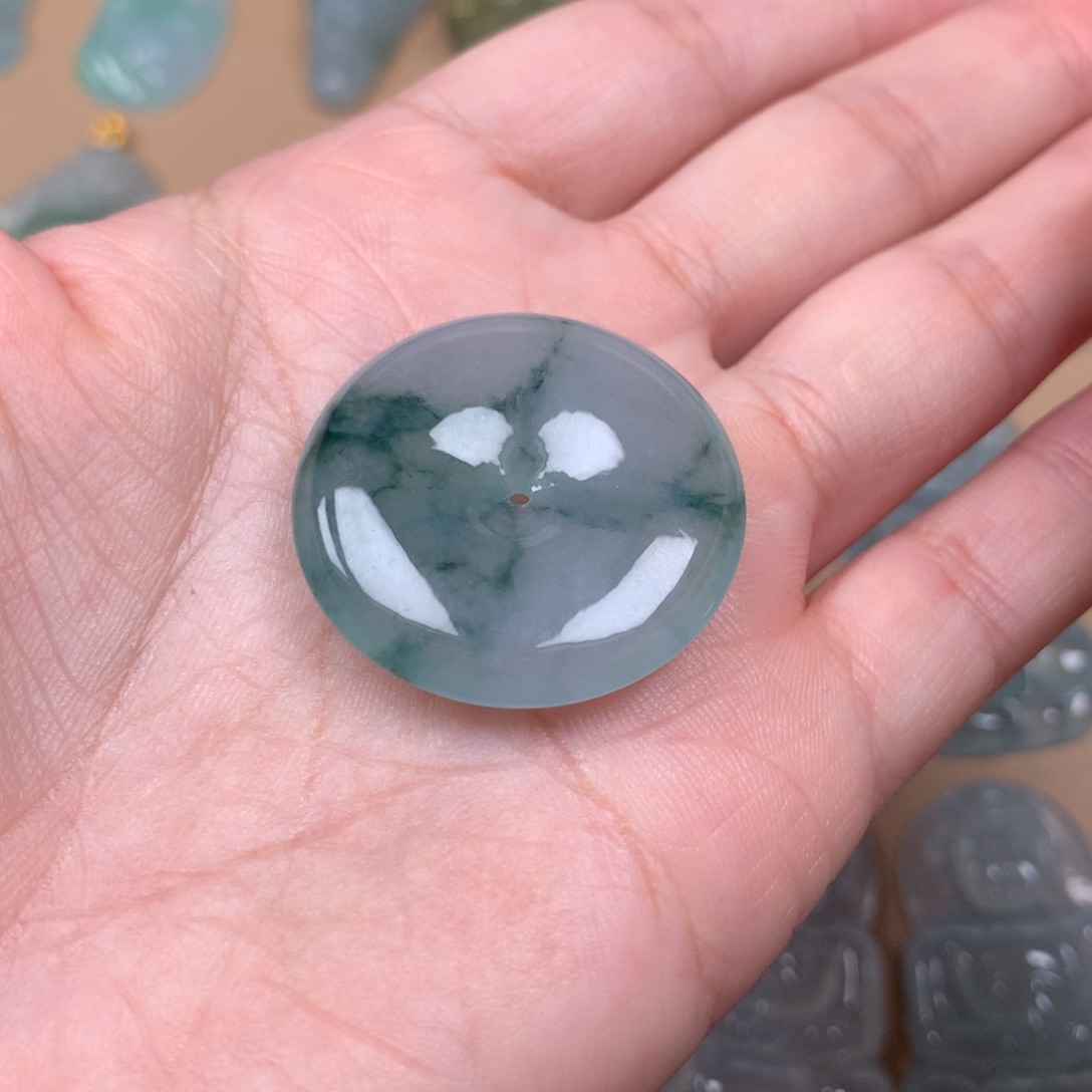 翡翠未镶嵌颈饰缅甸翡翠