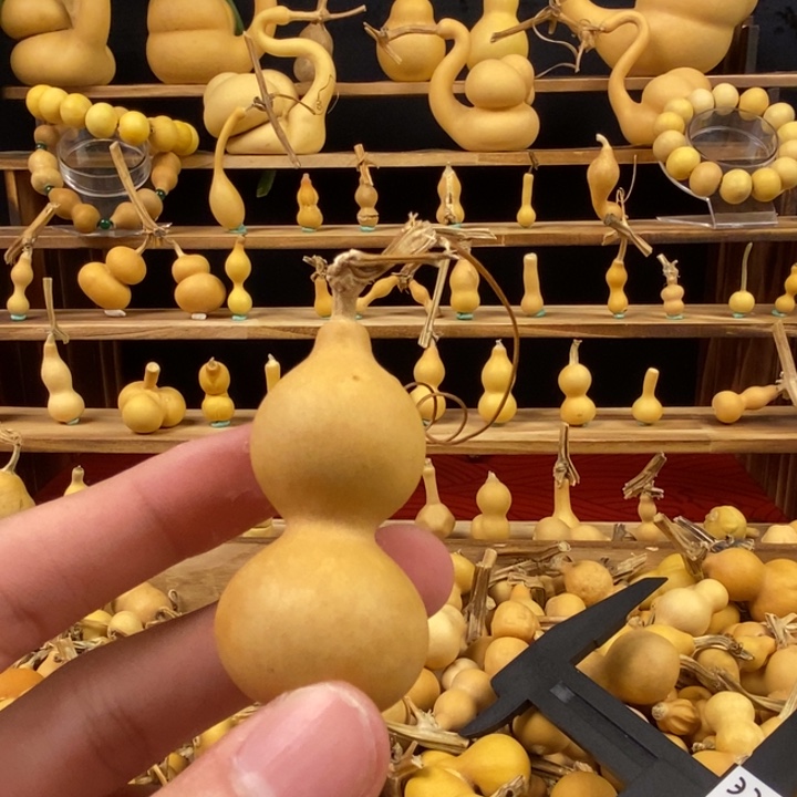 洳***宝大叶紫檀（黑酸枝木类）