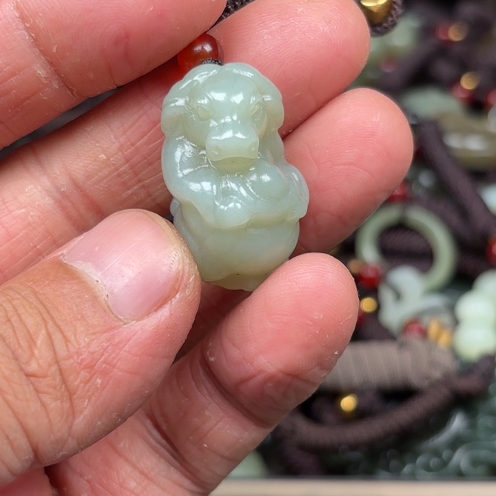 和田玉吊坠未镶嵌