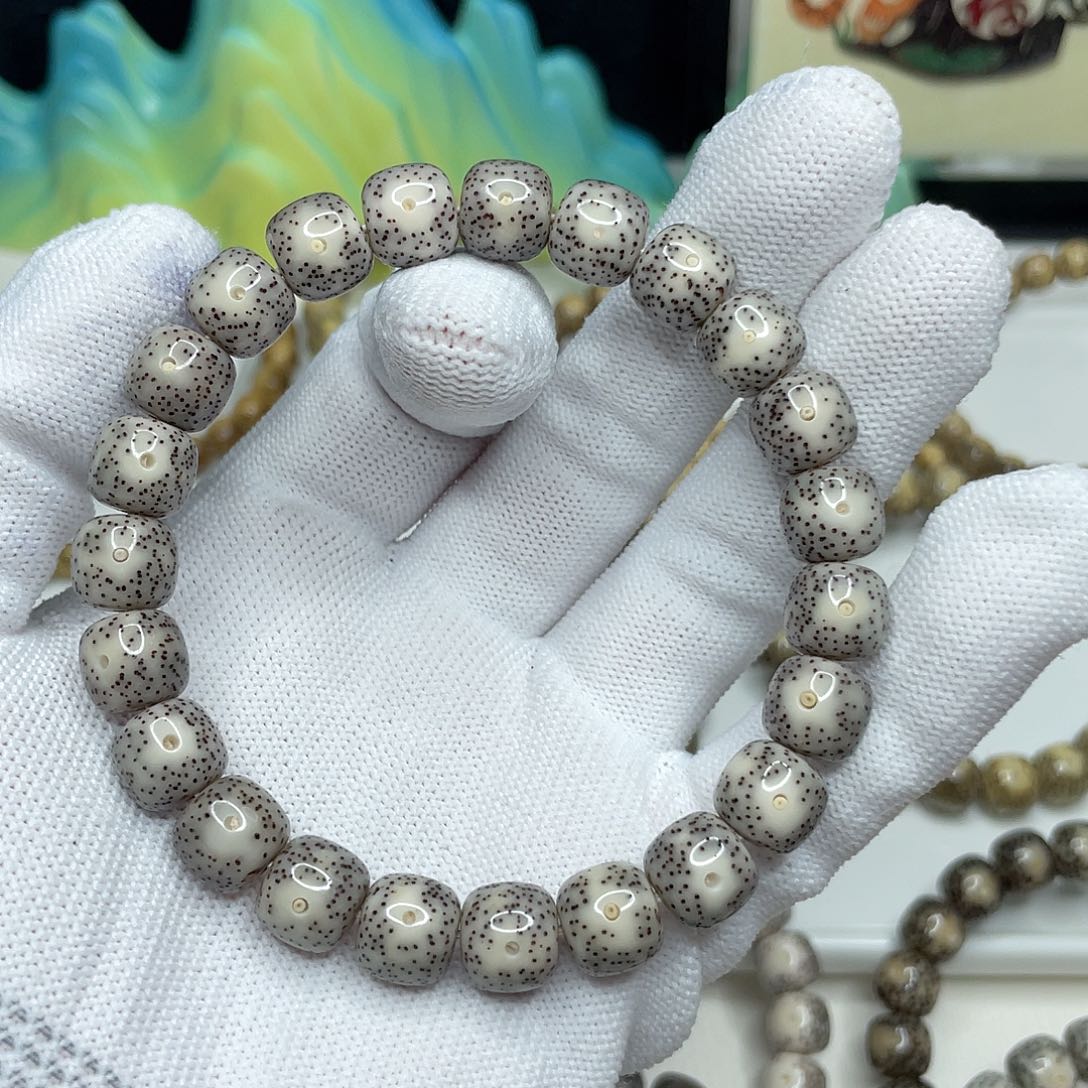 星月菩提手串04。10/9灰冰黄金瞳