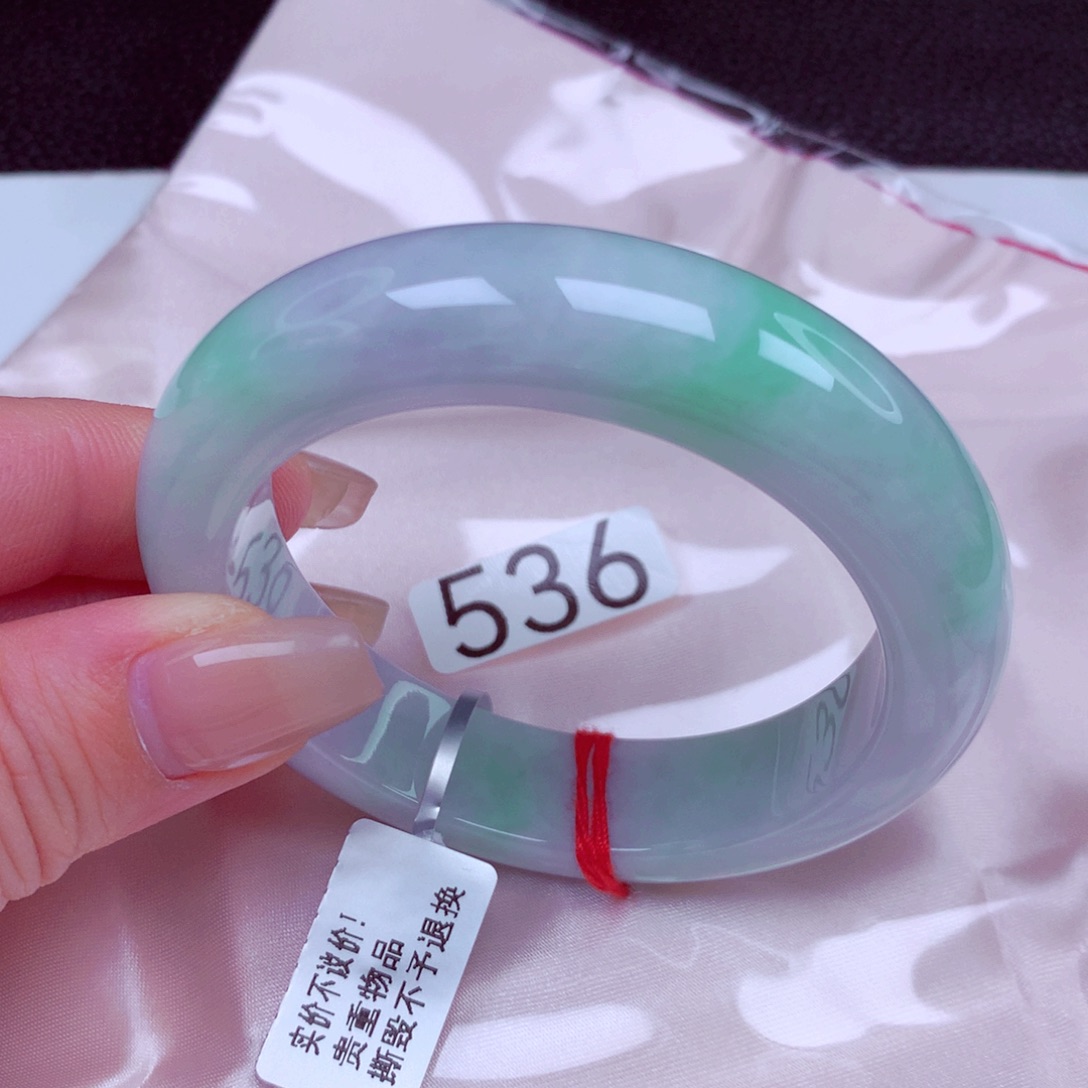 翡翠未镶嵌手镯手镯