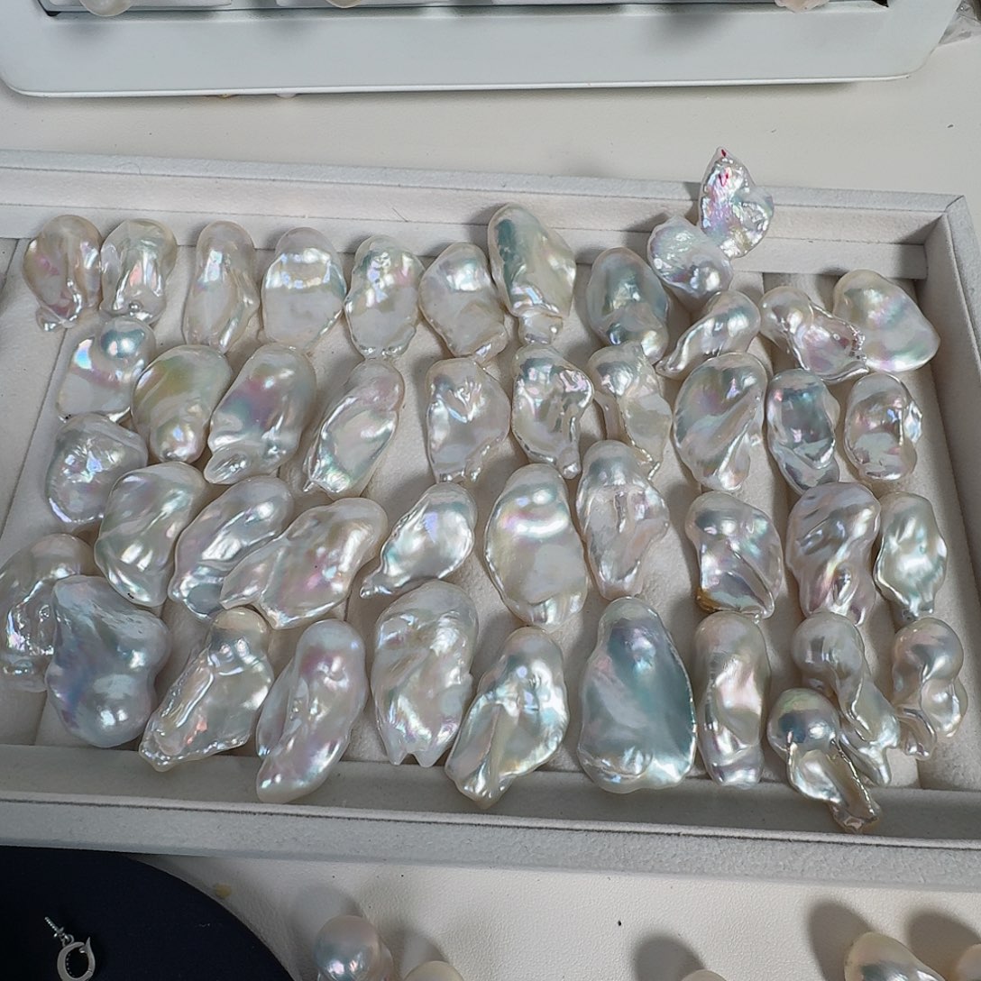 脸***了颈饰银S925镶嵌淡水珍珠