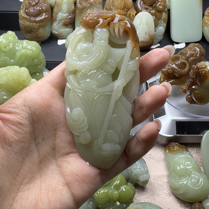 曾***我和田玉未镶嵌把件