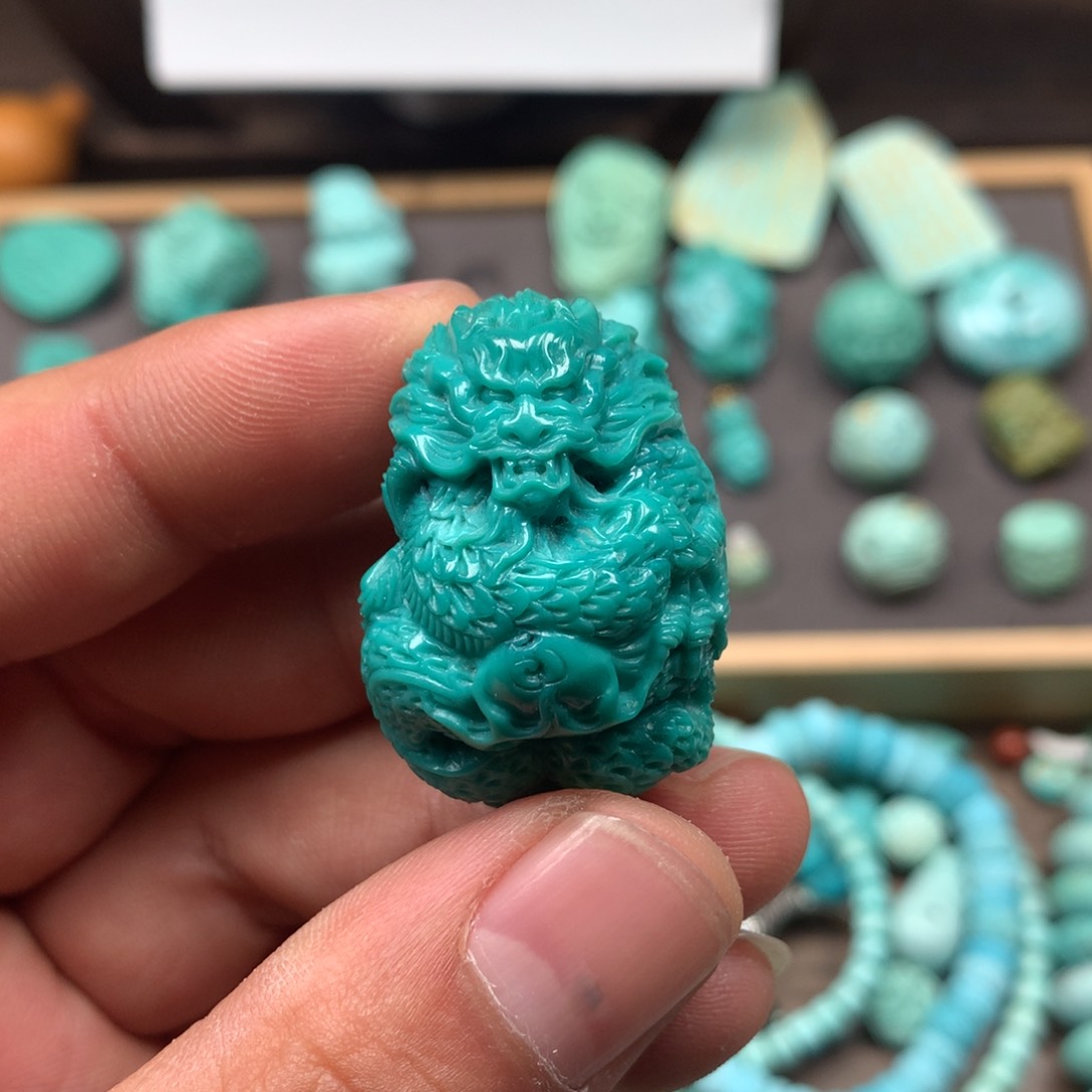 绿松石雕刻未镶嵌