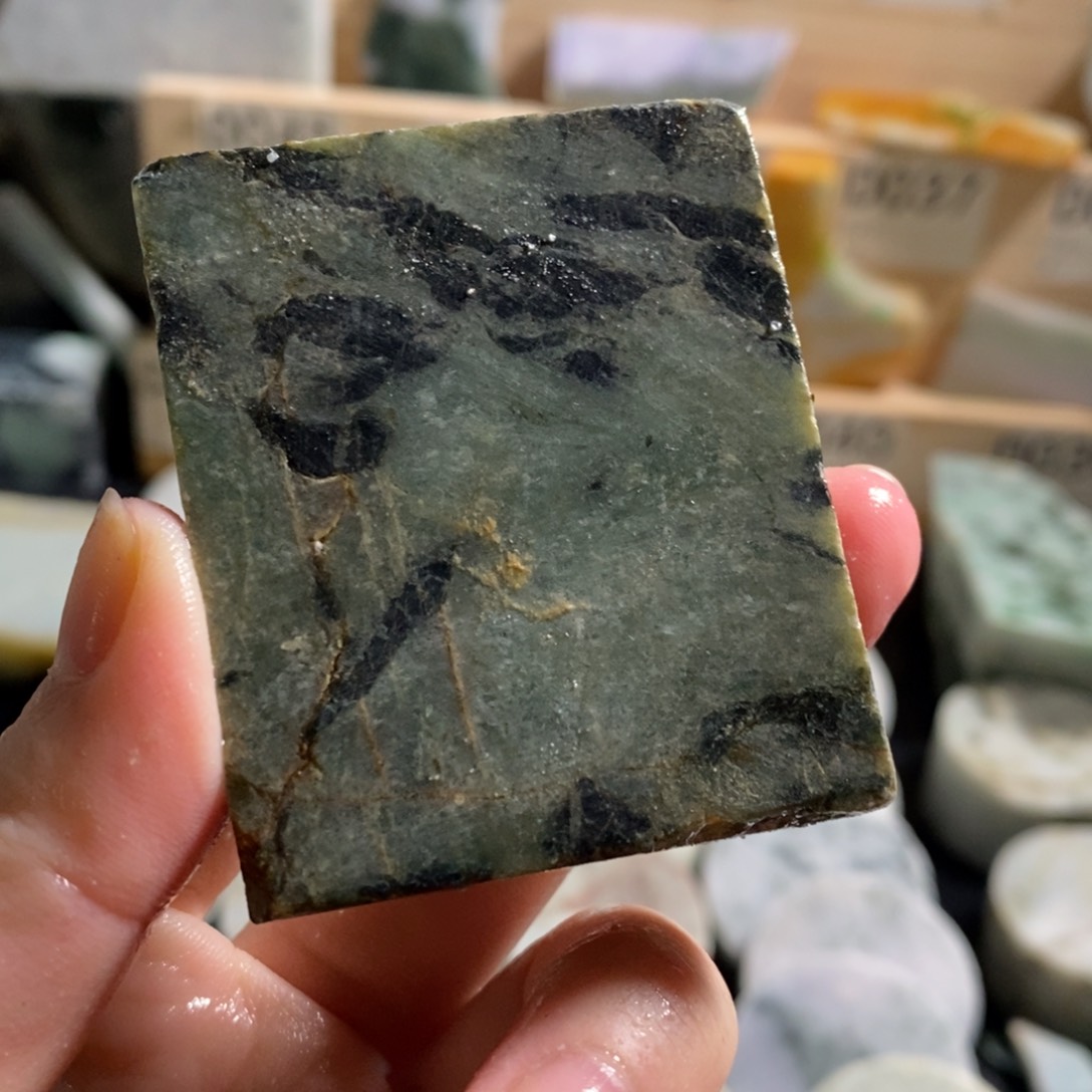 颈饰未镶嵌翡翠天然翡翠