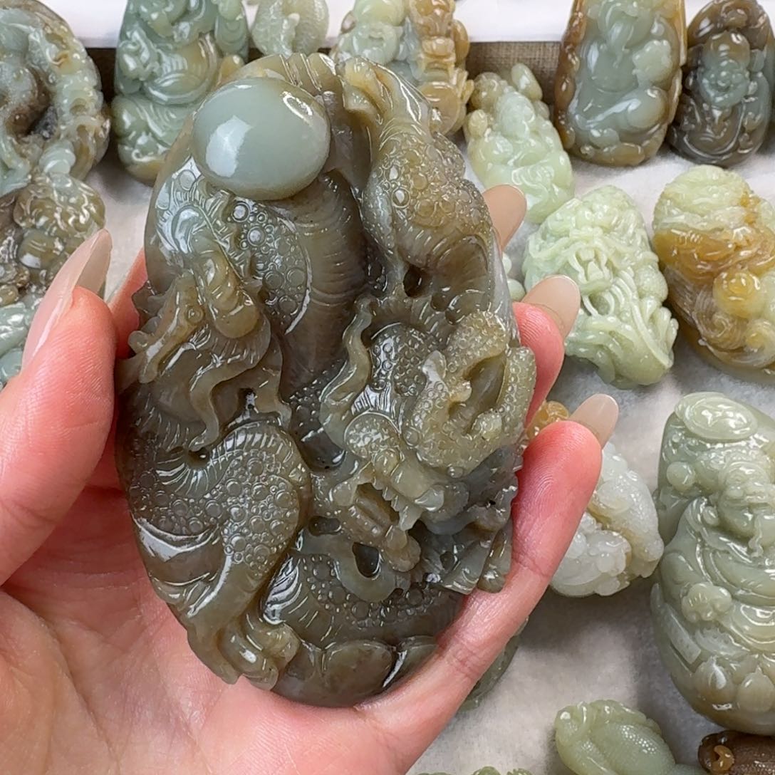 未镶嵌和田玉把件