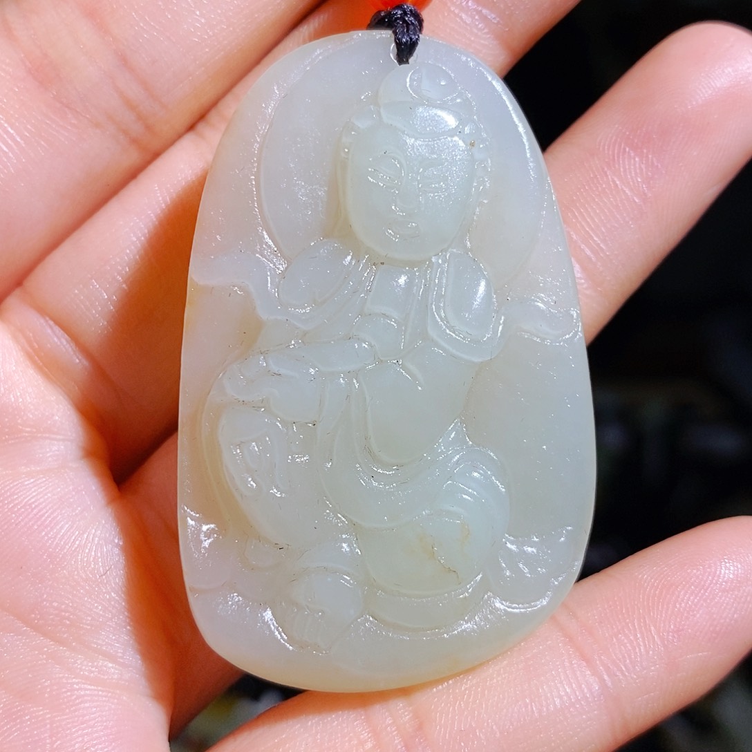 和田玉颈饰未镶嵌