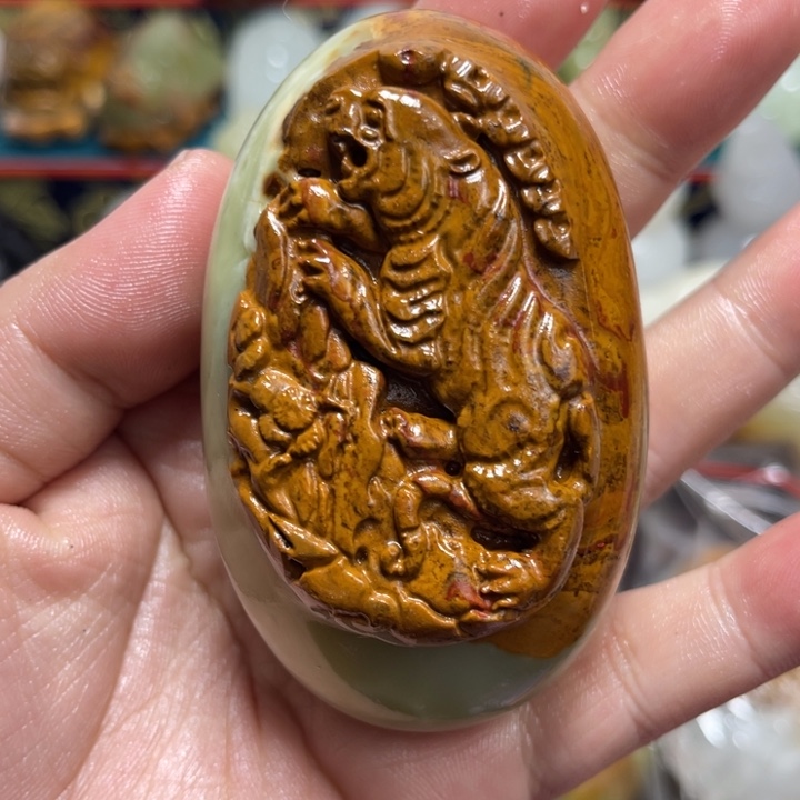 老***愧石材石材方解石手把件不退换