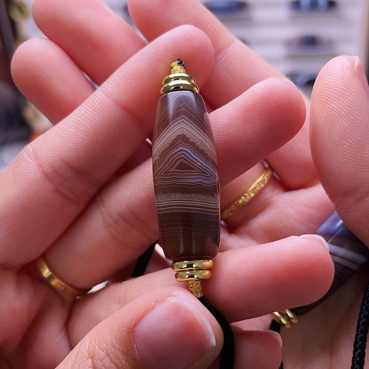 贾***学玛瑙/玉髓未镶嵌颈饰