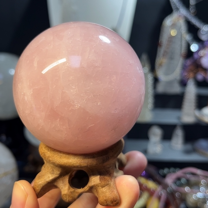 未镶嵌颈饰水晶染粉色水晶球