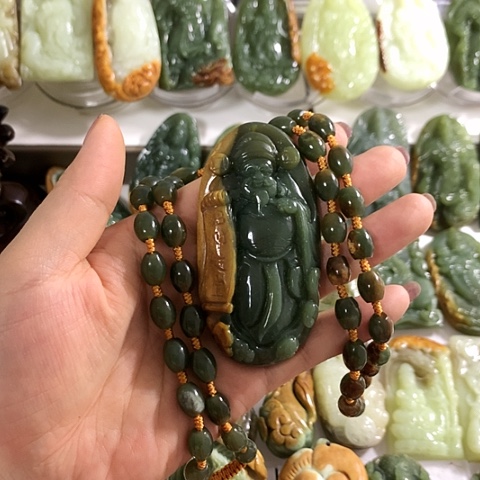 岫岩河磨玉（透闪石质玉）吊坠未镶嵌