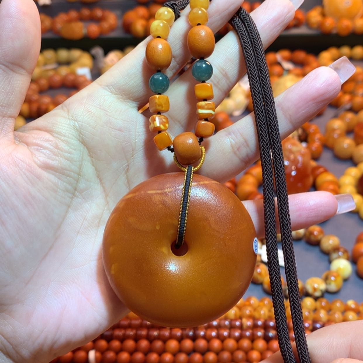 【闪购商品】未镶嵌吊坠(赠链)蜜蜡蜜蜡吊坠