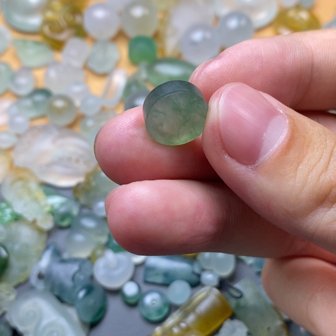 定制翡翠未镶嵌珠子