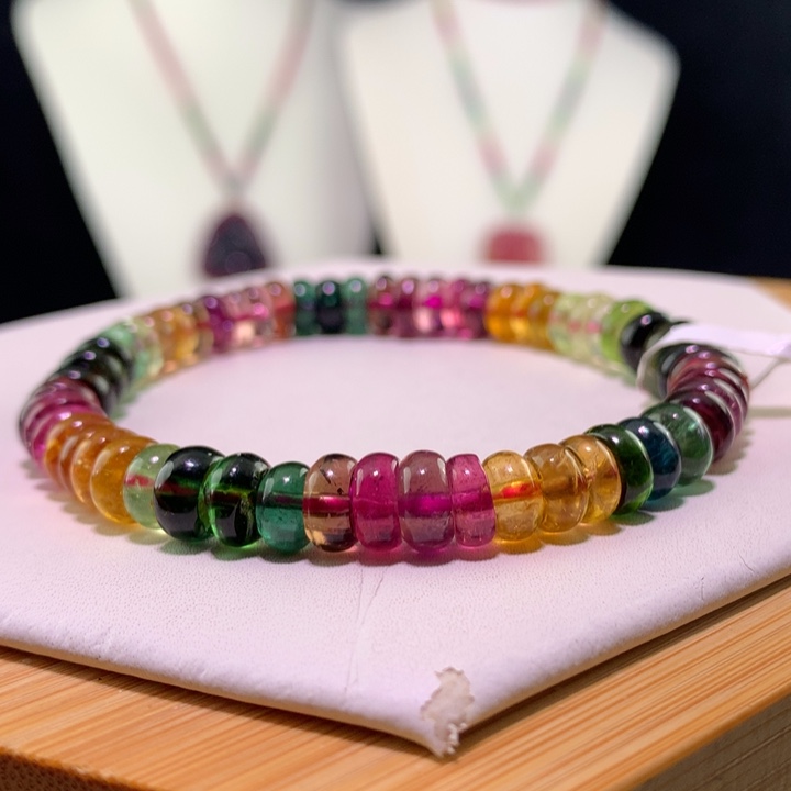 双色碧玺手链未镶嵌