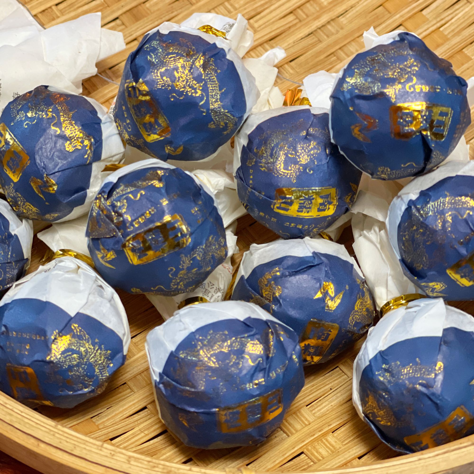 （45颗）南糯山古树龙珠 2022年春茶 普洱生茶 8克/颗