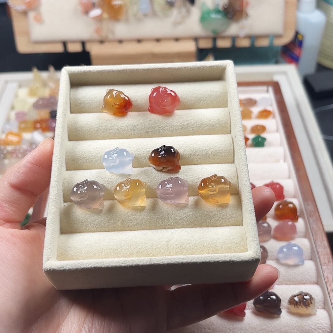 安***丶玛瑙/玉髓未镶嵌颈饰