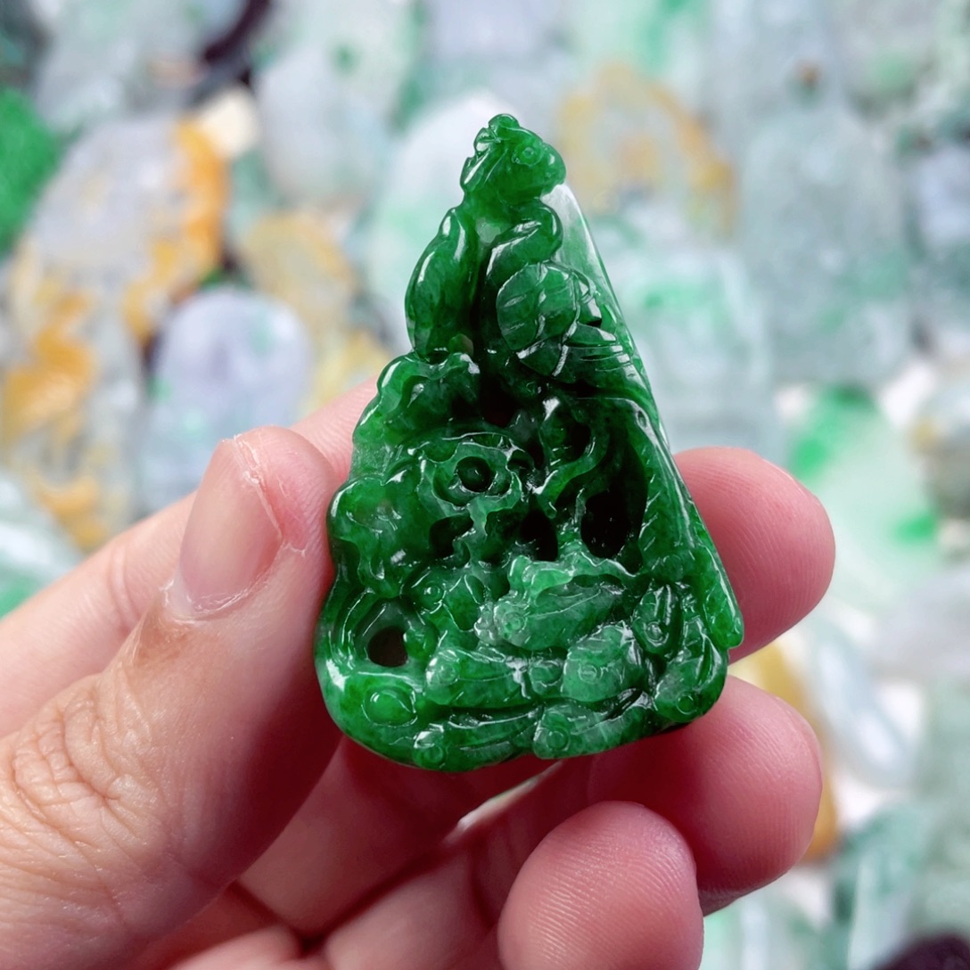 翡翠未镶嵌吊坠(不含链)