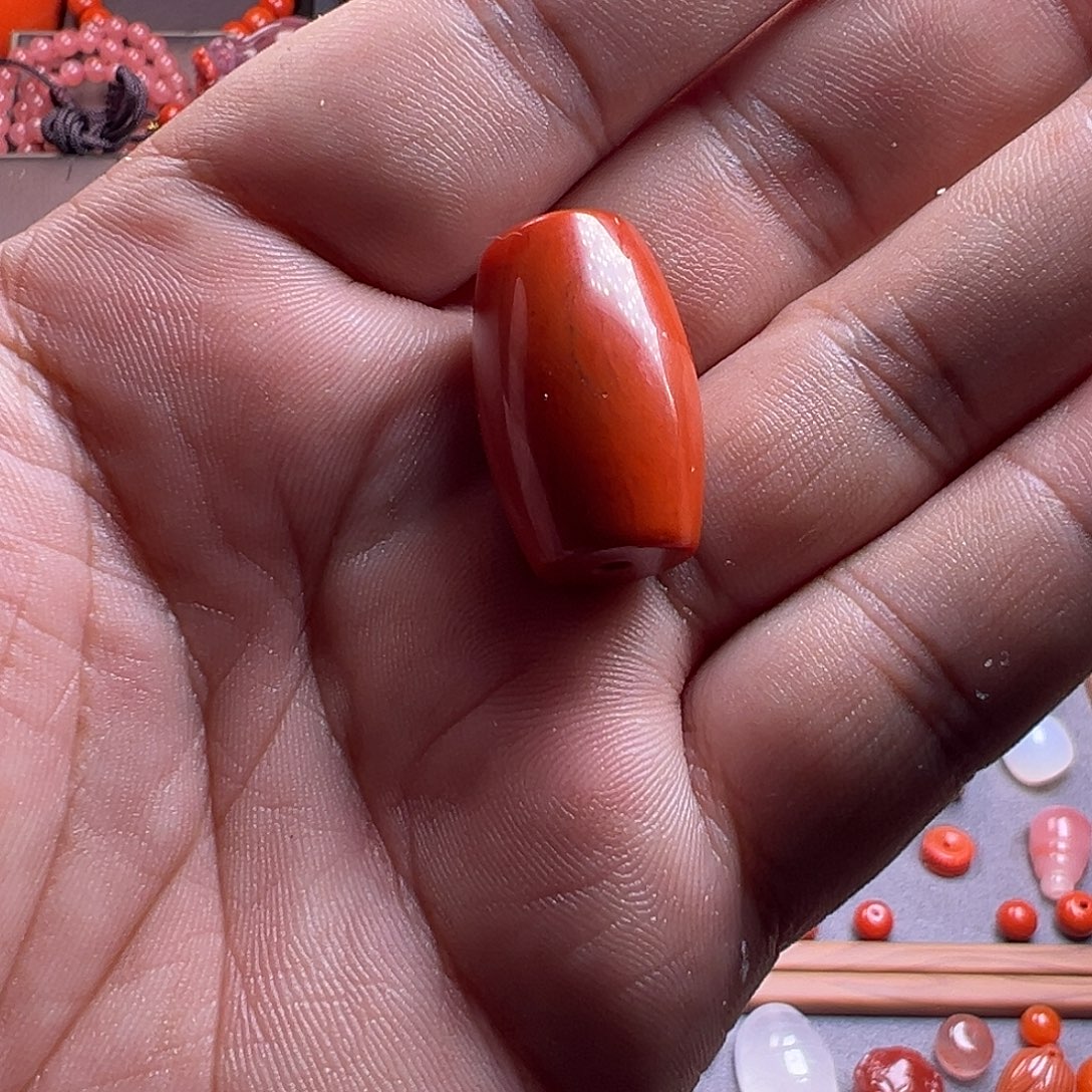 南红玛瑙未镶嵌珠宝奇石