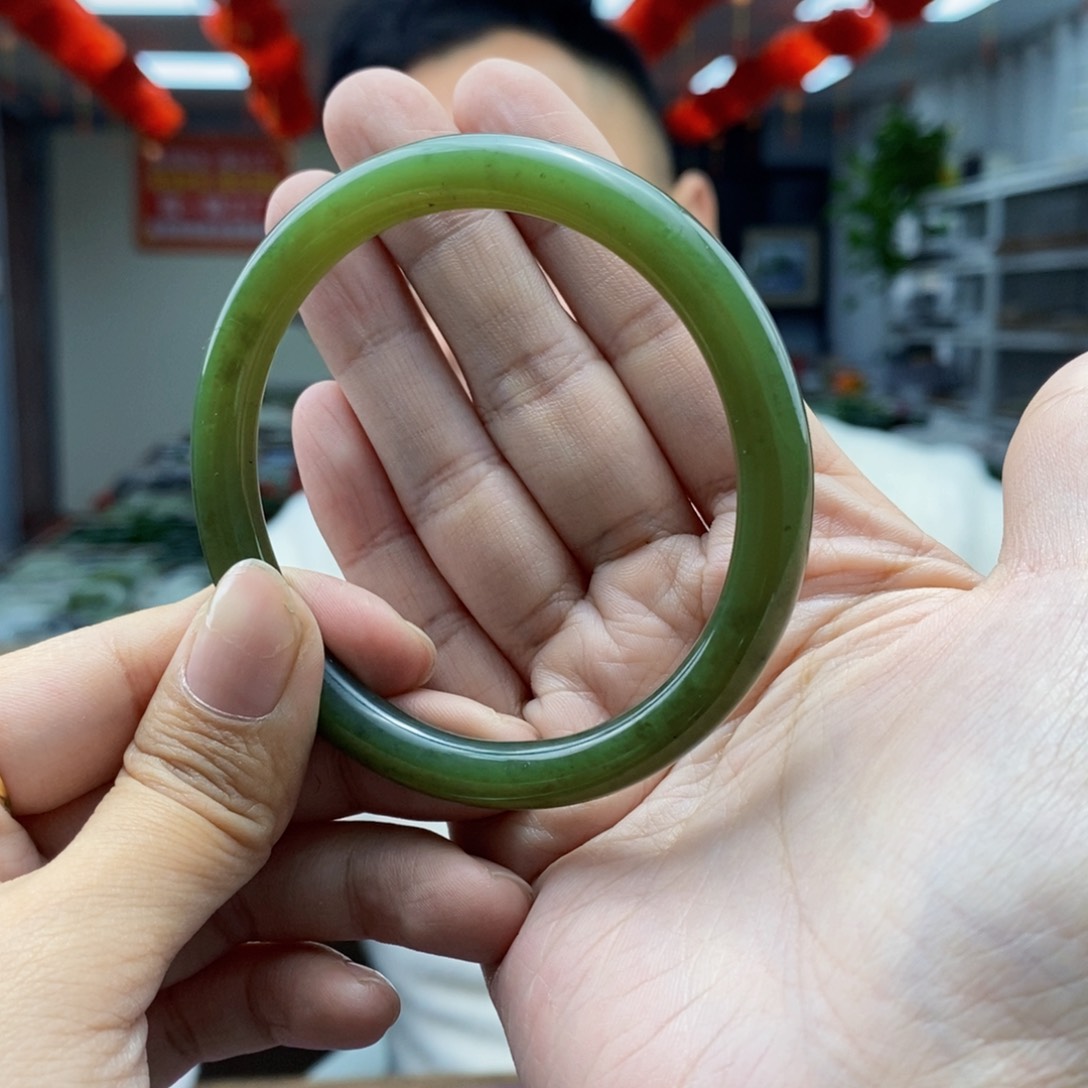 和田玉手镯未镶嵌58