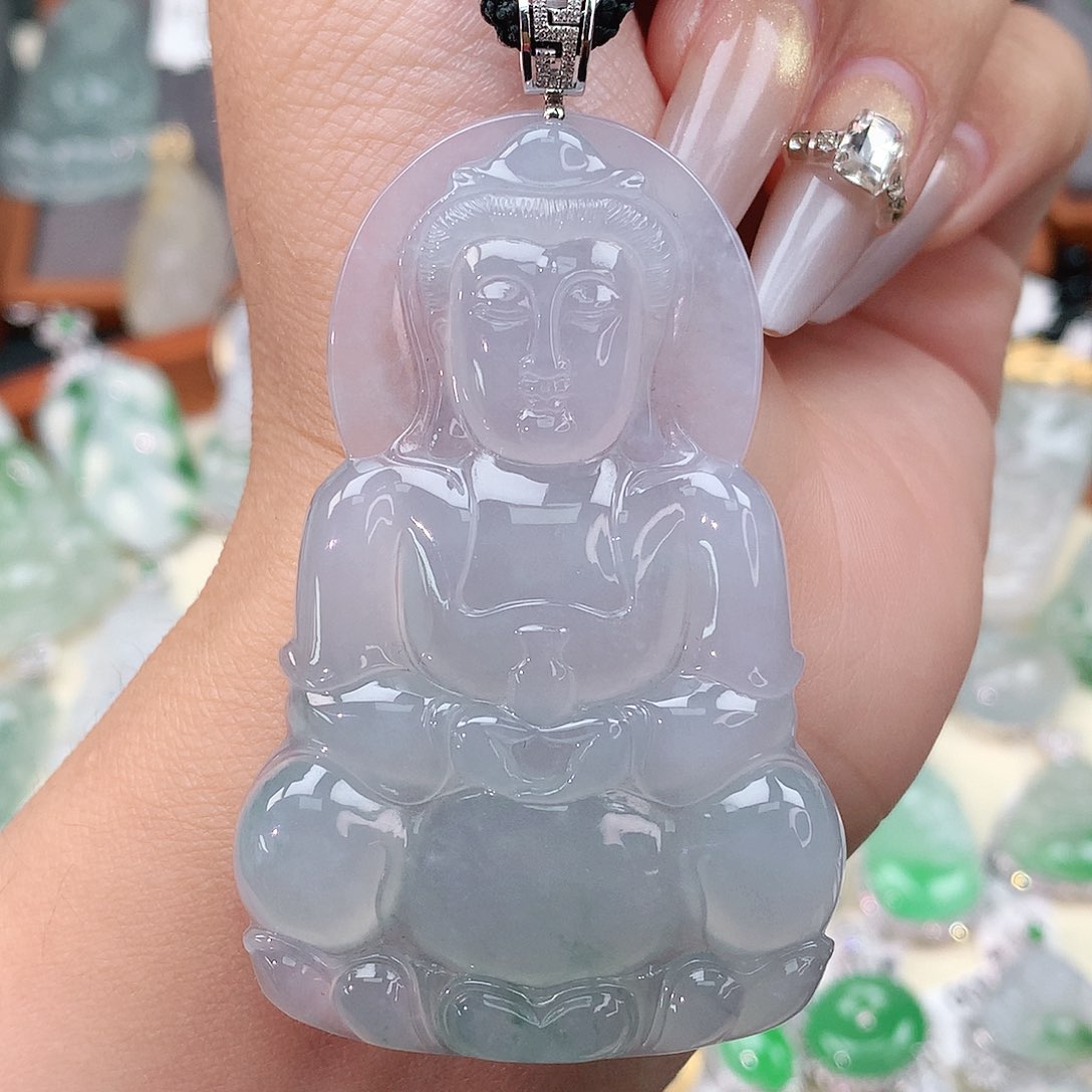 颈饰18K金镶嵌翡翠观音